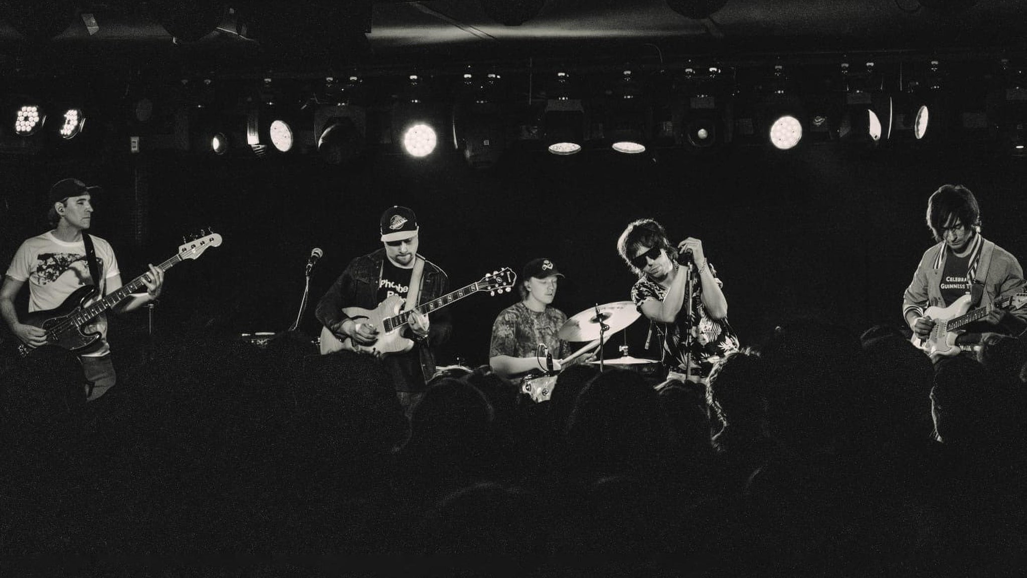 The Brokes - The Strokes Experience